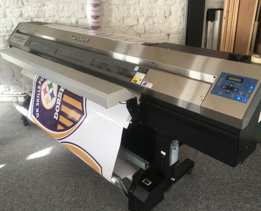 Wide format printer in action